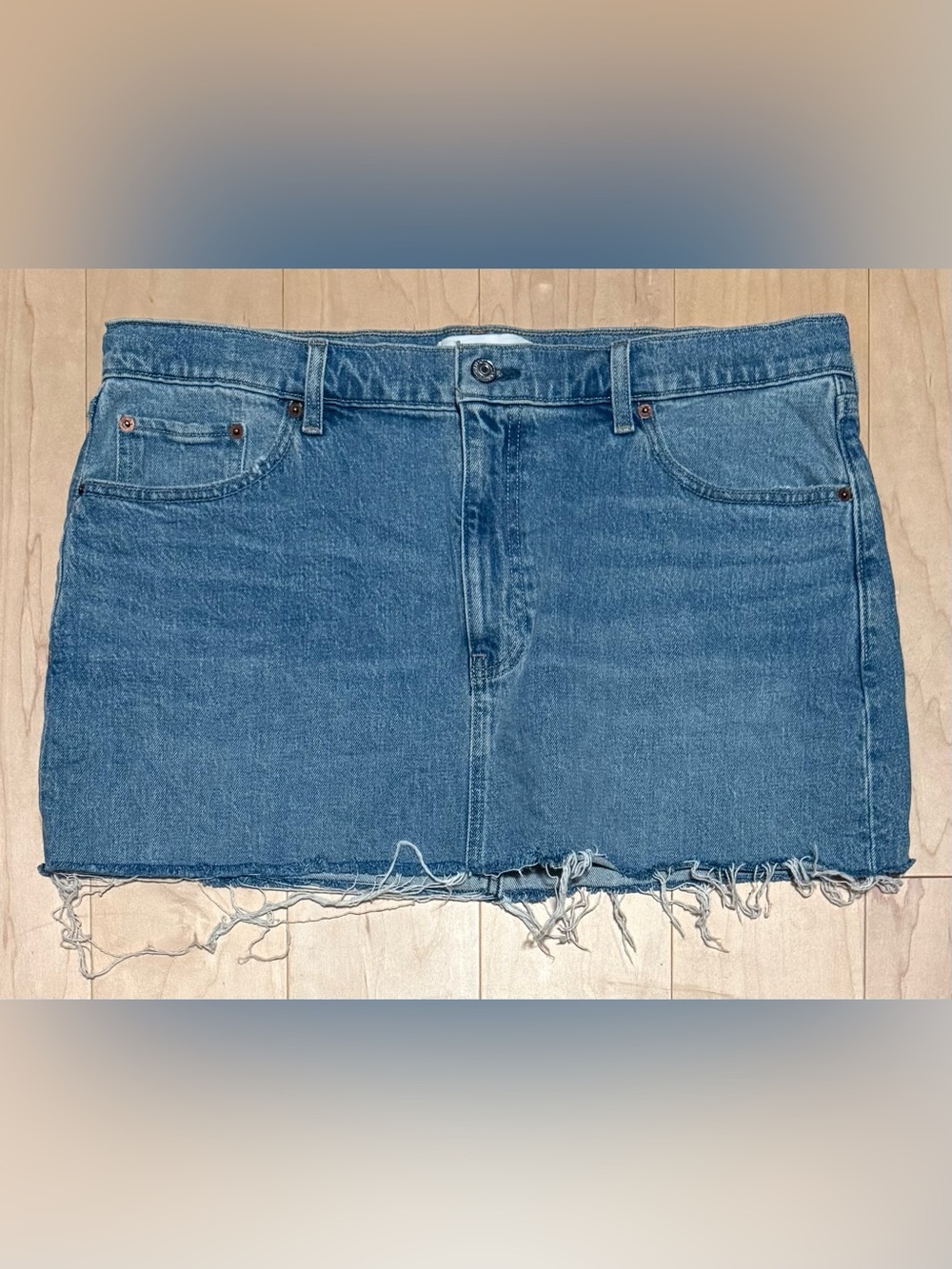Abercrombie & Fitch Mid Rise Denim Mini Skirt Blue Distressed Stretch Women’s 32